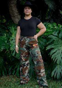 Puakenikeni Women’s Camo Pants