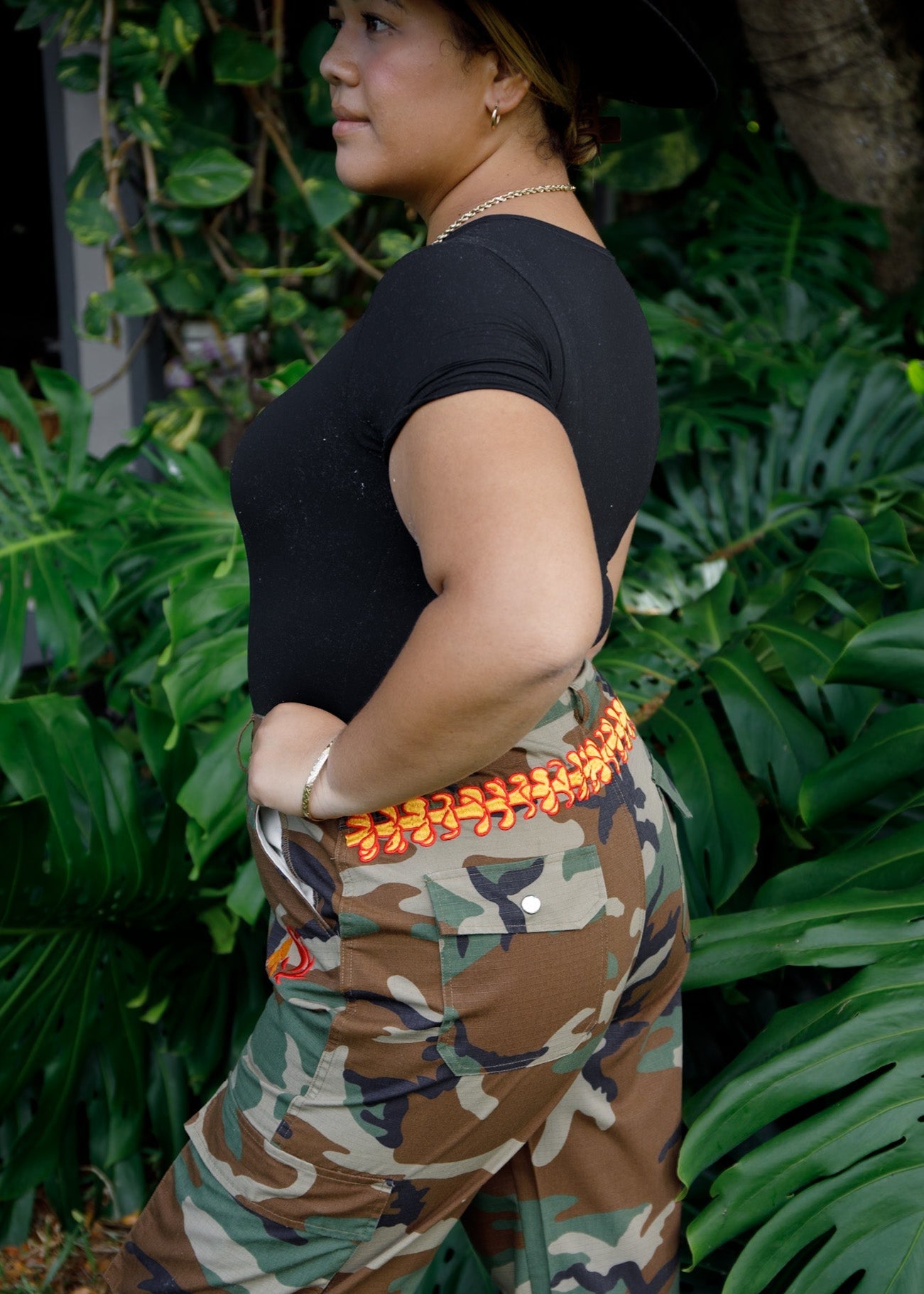 Puakenikeni Women’s Camo Pants